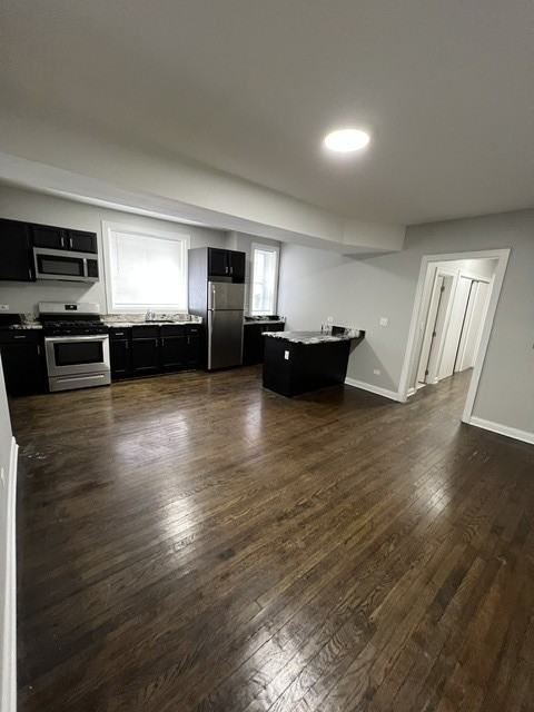 Carpenter - Photo 7 of 18
