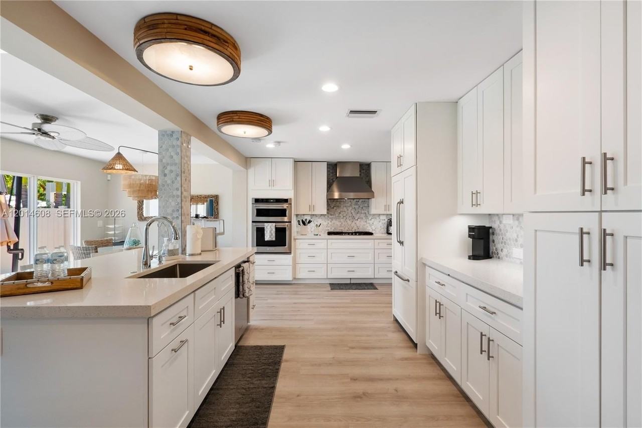 1240 Pierce St #1240 - Photo 3 of 24