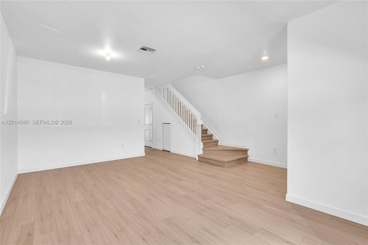 11854 Sw 246th Ln - Photo 6 of 36