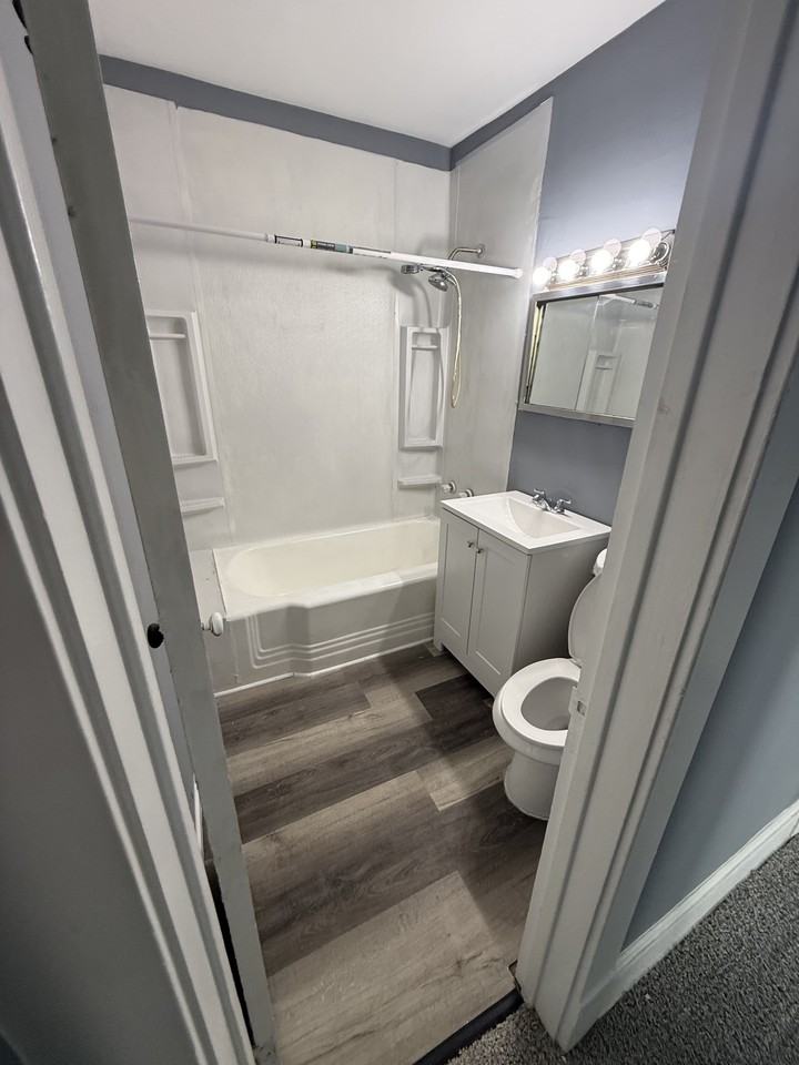 15005 Lucknow Ave - Photo 6 of 19