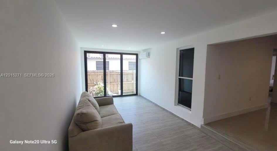 2341 Sw 17th Ave #2343 - Photo 6 of 14