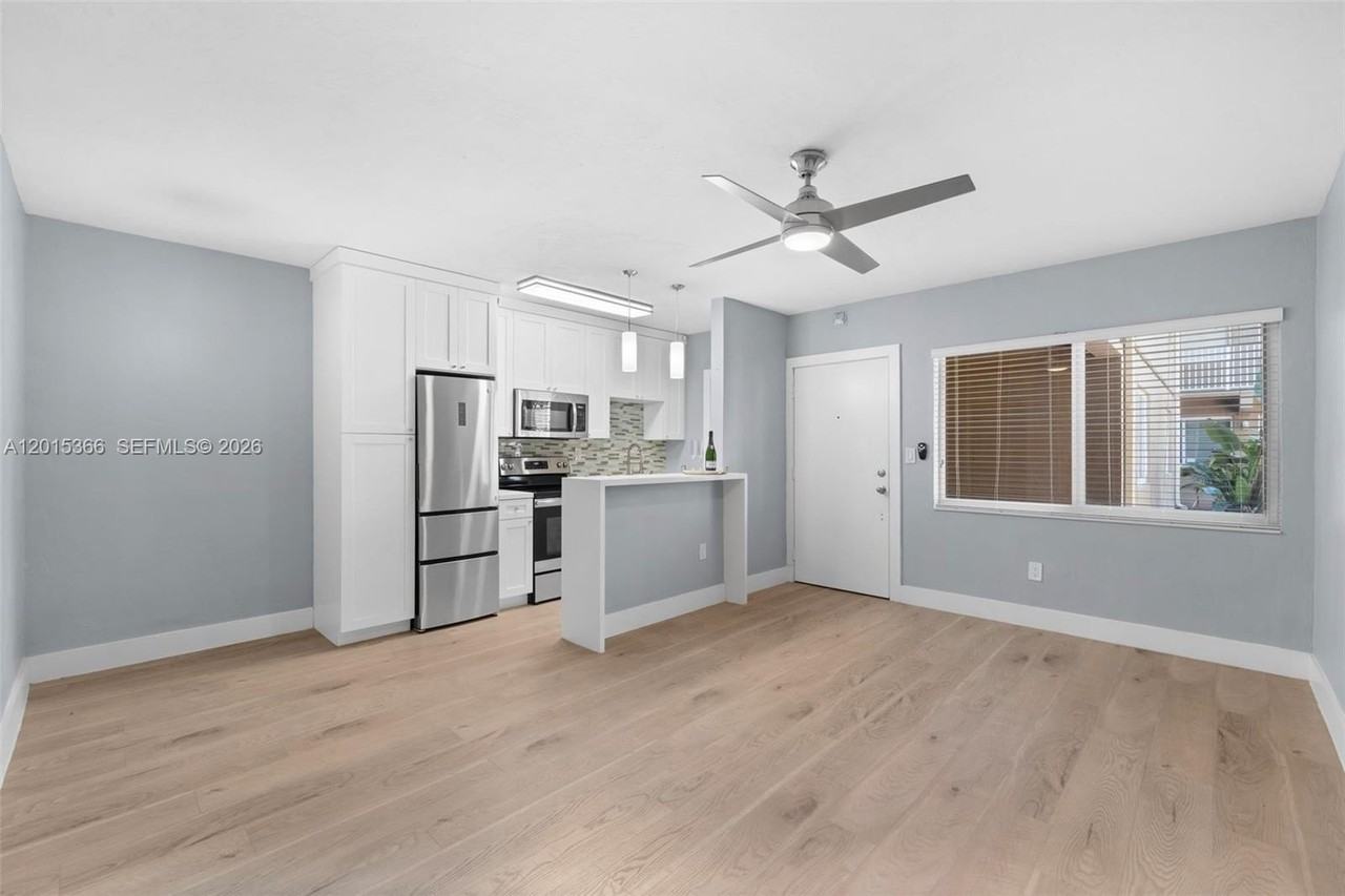 6330 Sw 79th St #4 - Photo 3 of 19