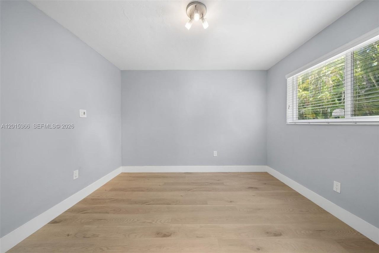 6330 Sw 79th St #4 - Photo 6 of 19