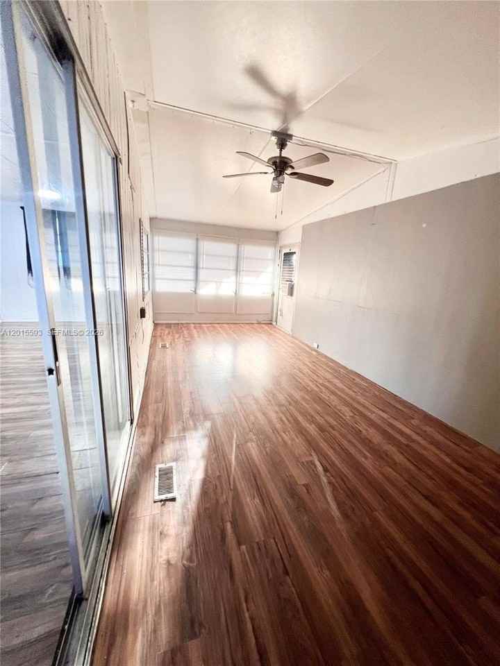 2680 Sw 54th St #0 - Photo 5 of 31