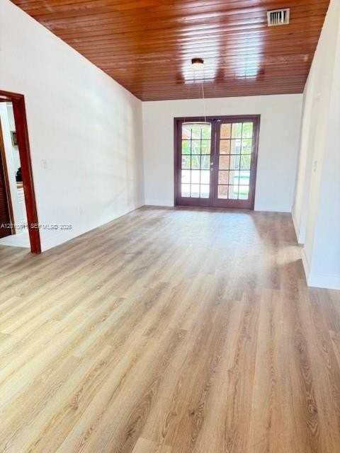 13220 Sw 25th St - Photo 4 of 10