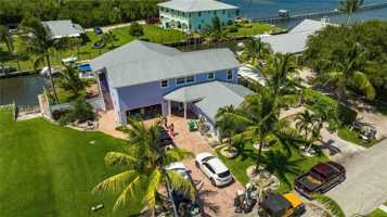 featured image of 474 Peninsula Dr