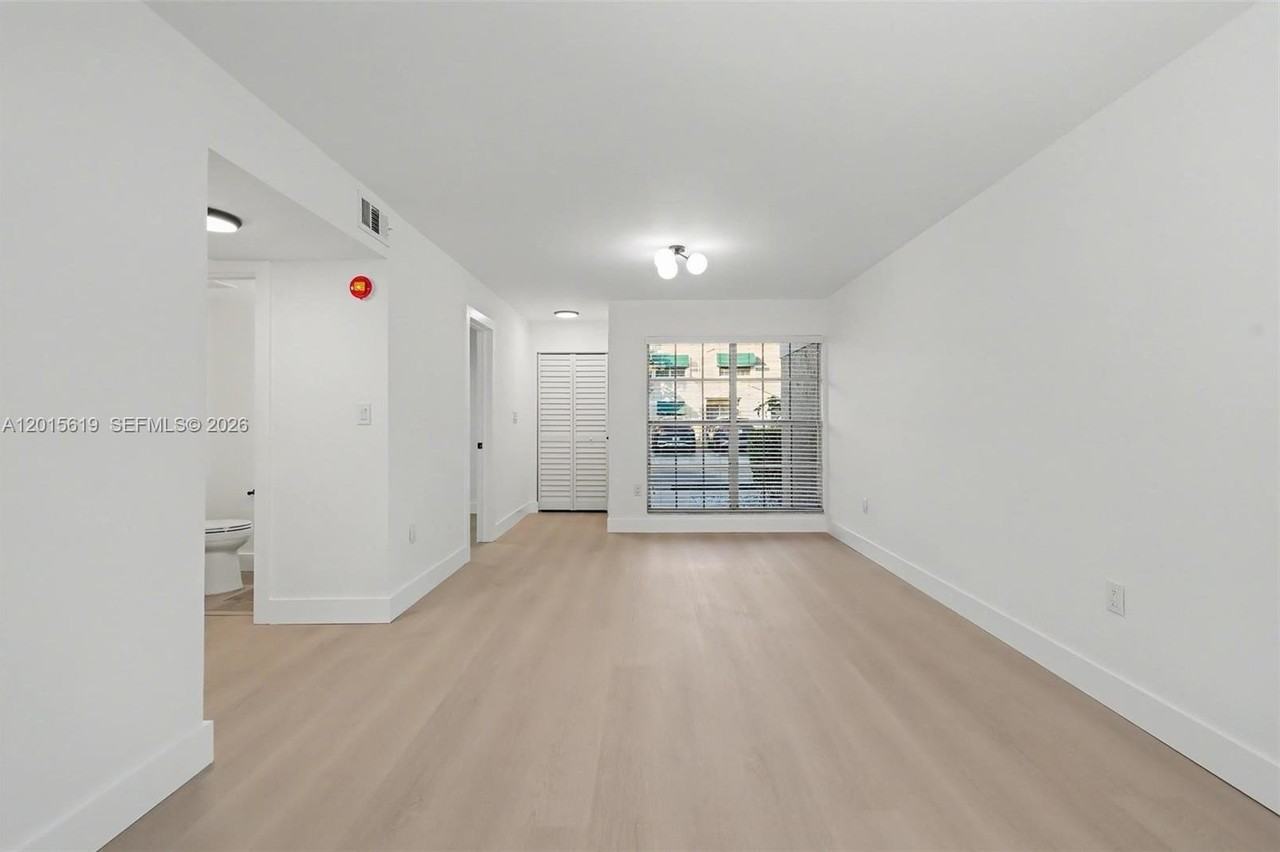 12224 Sw 52nd Pl - Photo 6 of 32