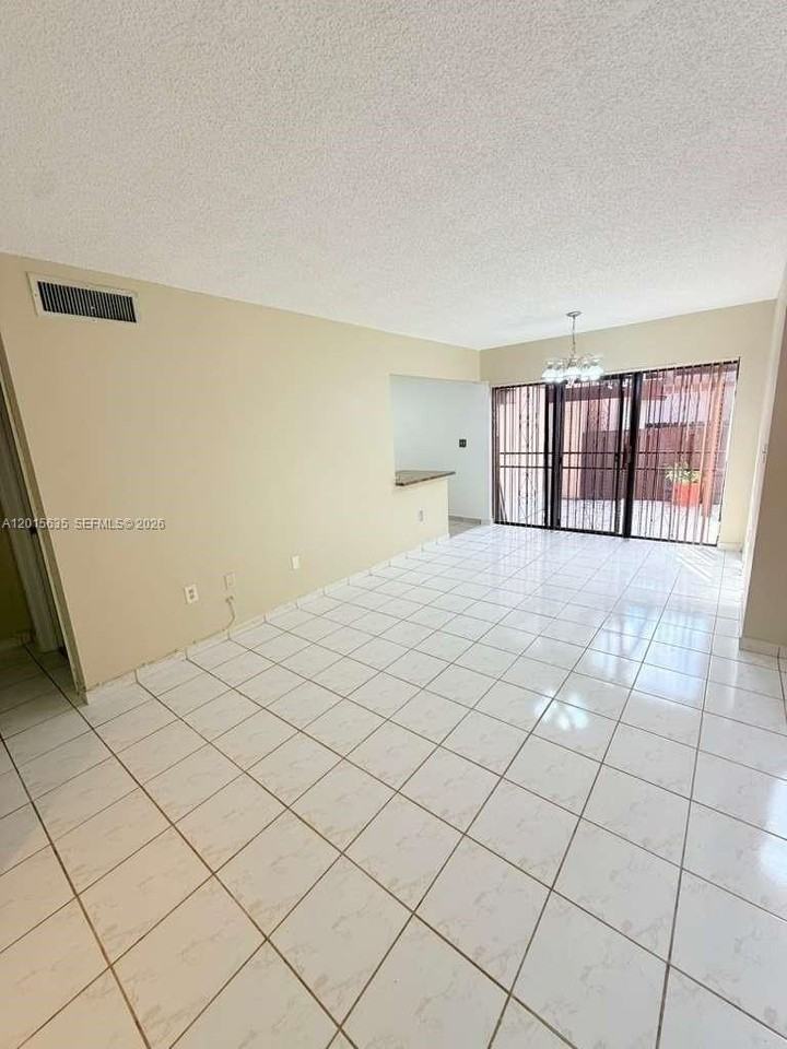 445 W Park Dr #106-4 - Photo 4 of 18