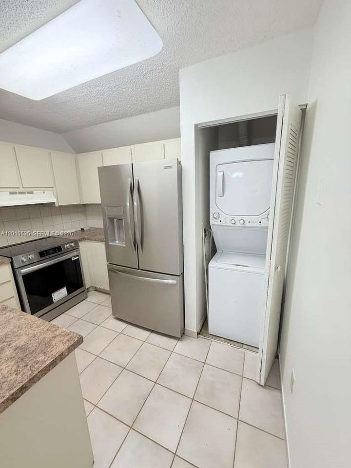 445 W Park Dr #106-4 - Photo 7 of 18
