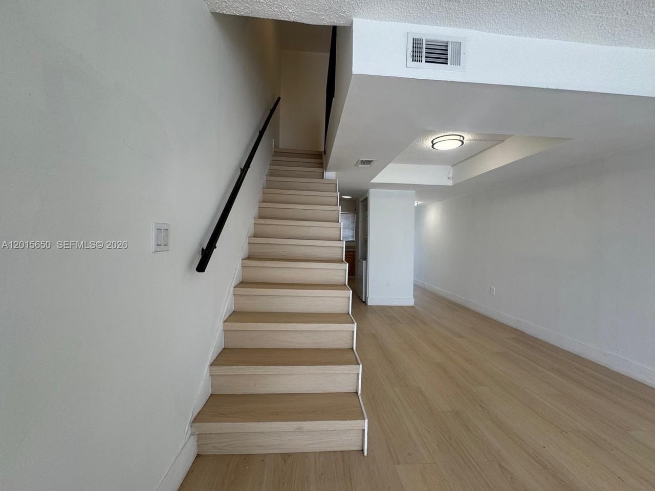 4122 Sw 61st Ave #8 - Photo 3 of 14