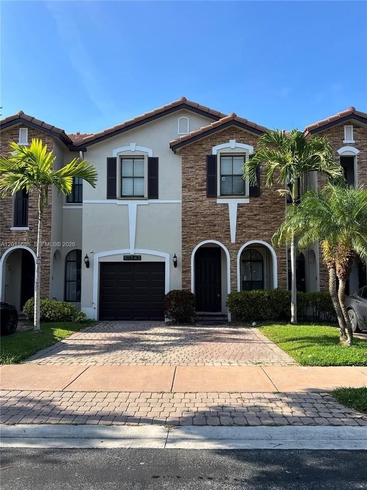 10343 Nw 30th Ter - Photo 2 of 16