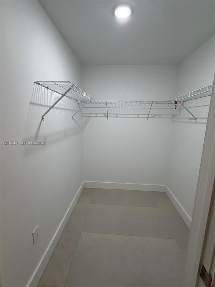 2641 Nw 24th Ct #102 - Photo 5 of 10
