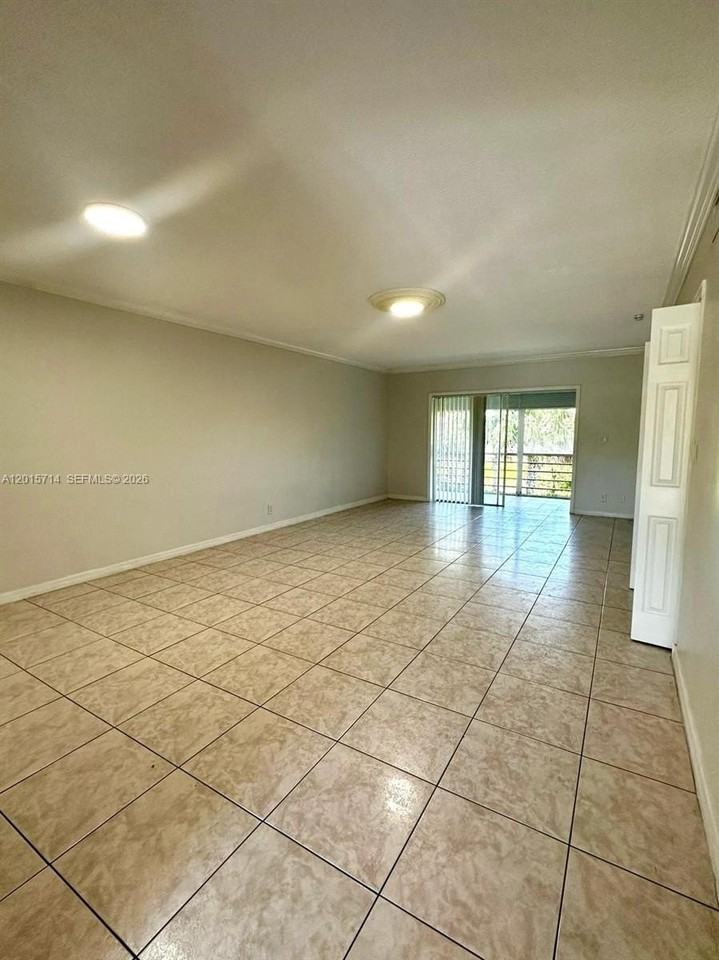 4291 Nw 9th Ave #202 - Photo 2 of 27
