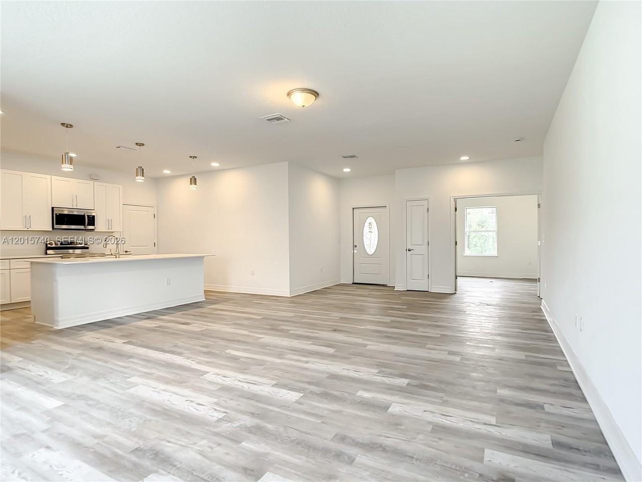 14210 Luxo Ave #0 - Photo 3 of 17