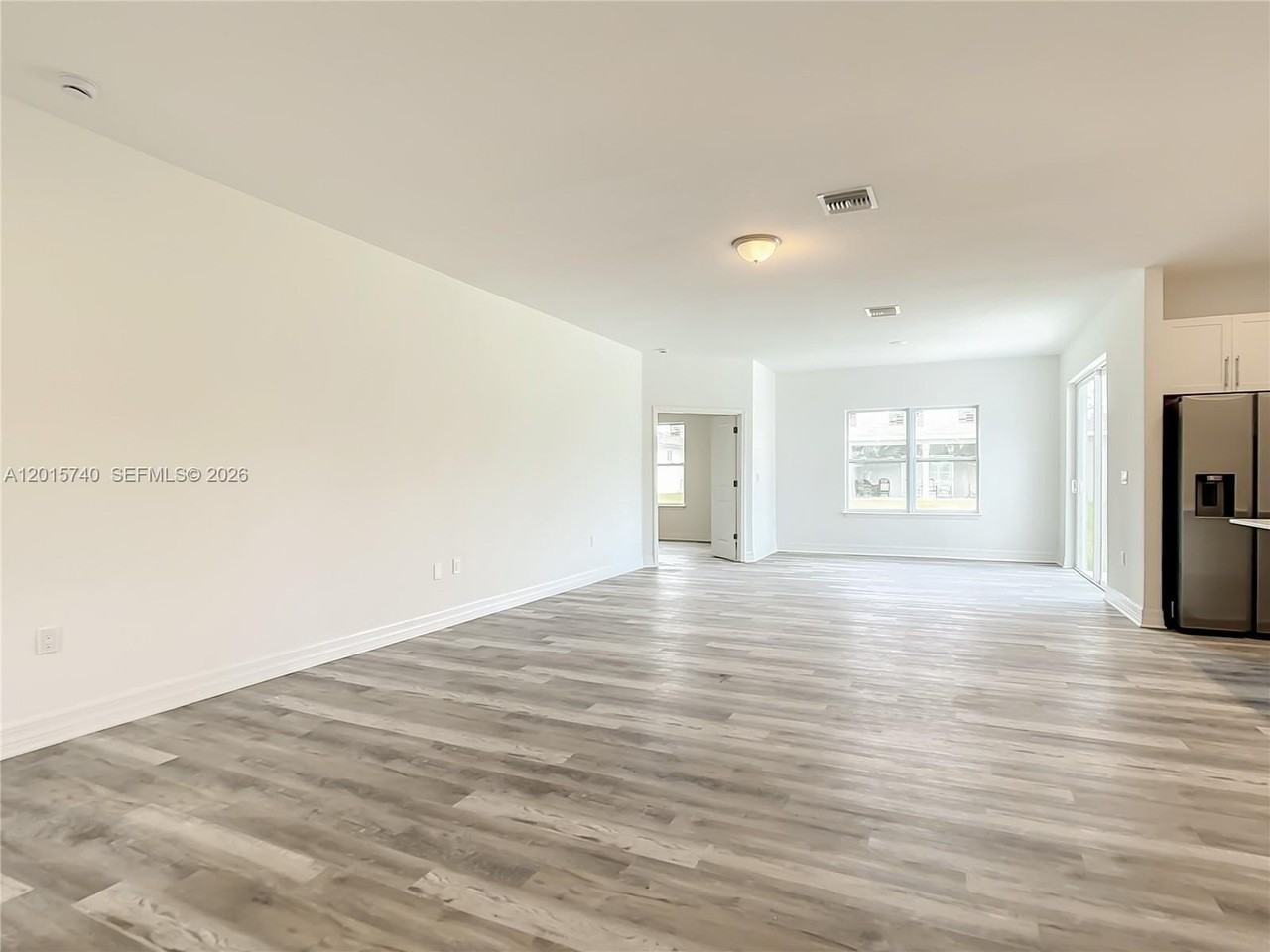 14210 Luxo Ave #0 - Photo 4 of 17