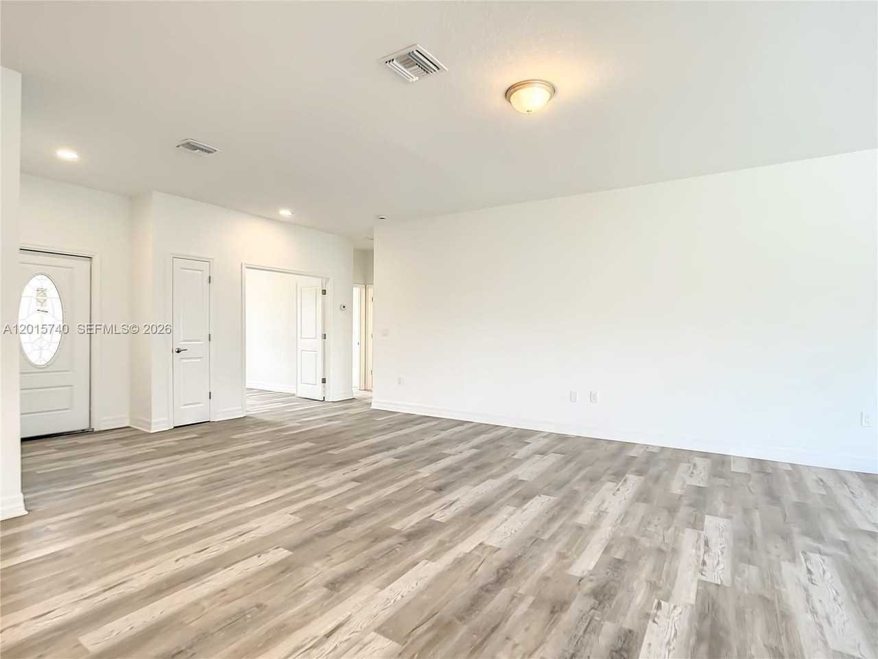 14210 Luxo Ave #0 - Photo 5 of 17