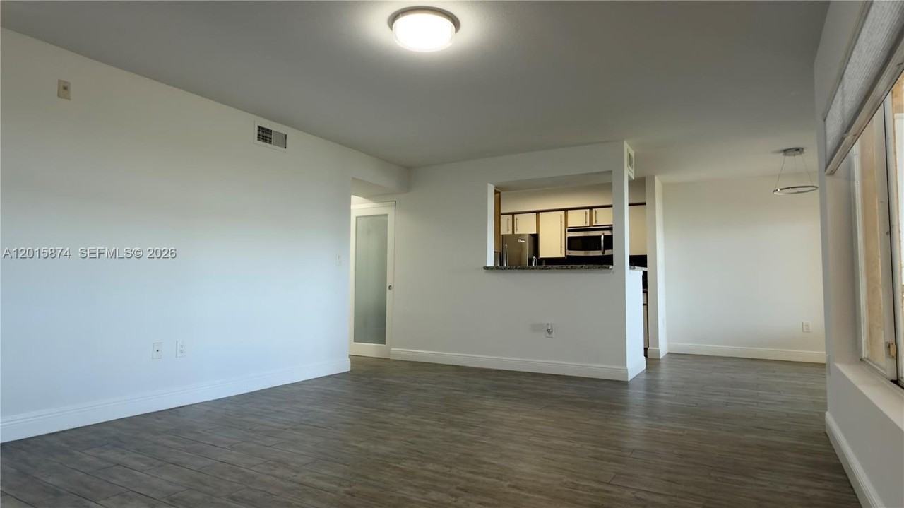 2445 Nw 33rd St #1404 - Photo 2 of 47