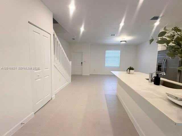 1137 Se 2nd Ter - Photo 7 of 22