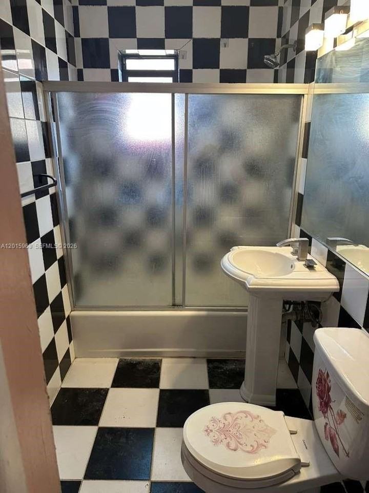 1330 Ne 153rd St #2 - Photo 7 of 10