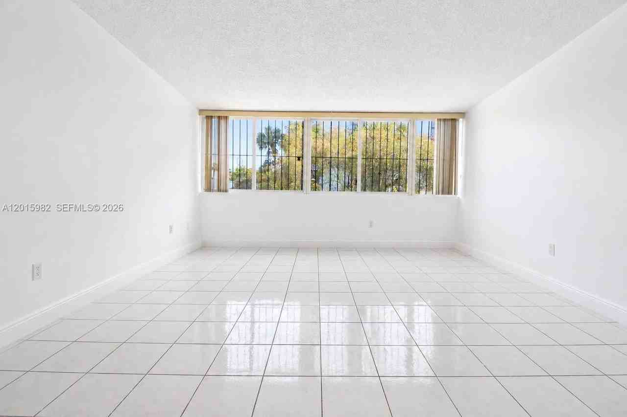 6326 Sw 139th Ct #6326 - Photo 6 of 30