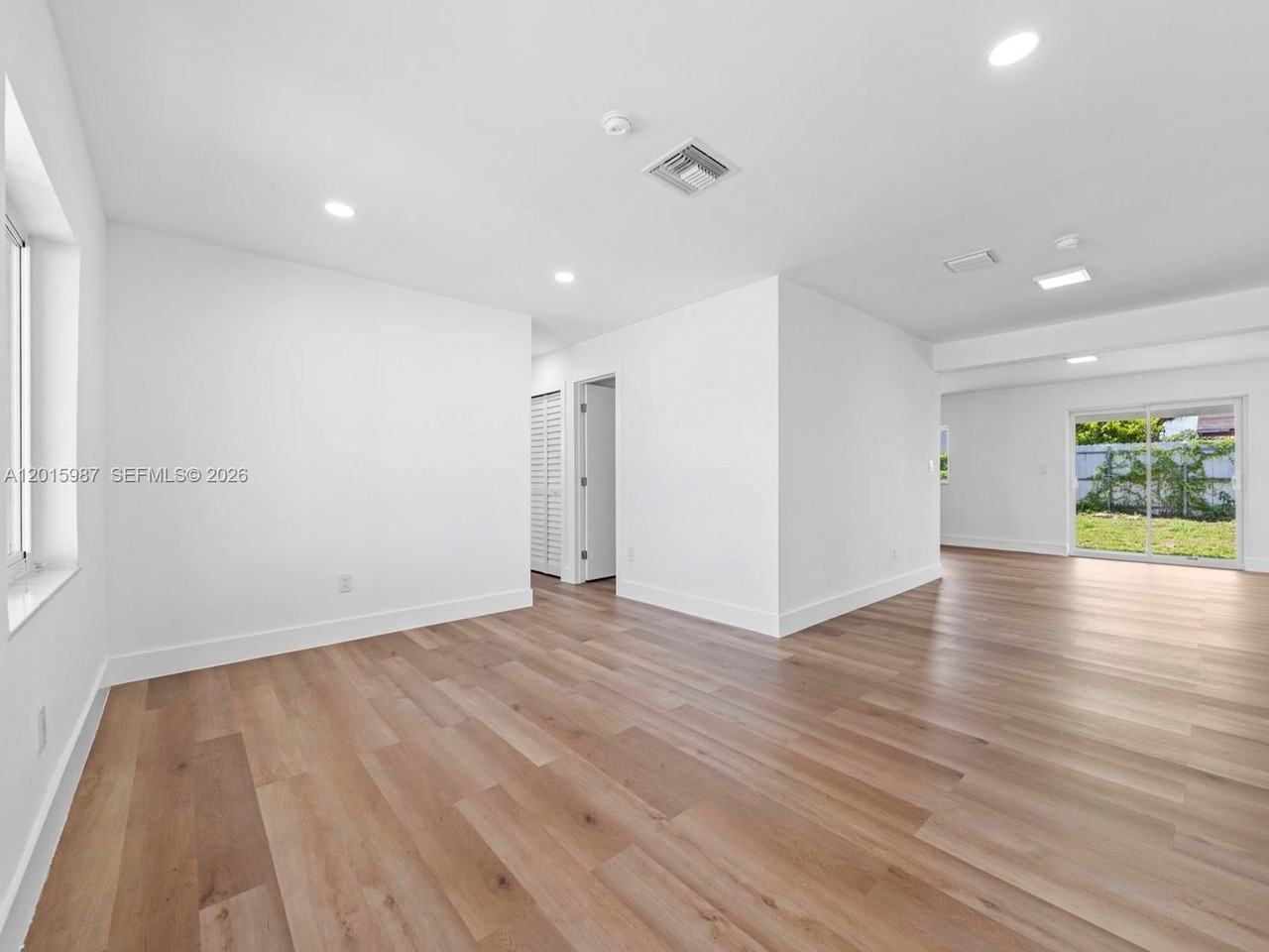 10530 Sw 146th St - Photo 3 of 50