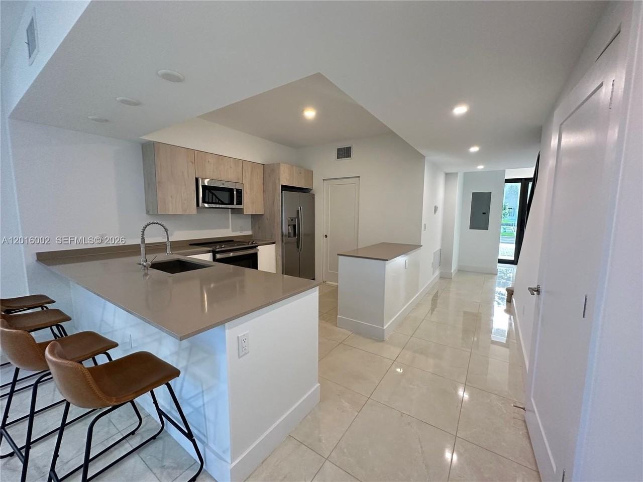 5481 W Oak Way #5481 - Photo 5 of 26