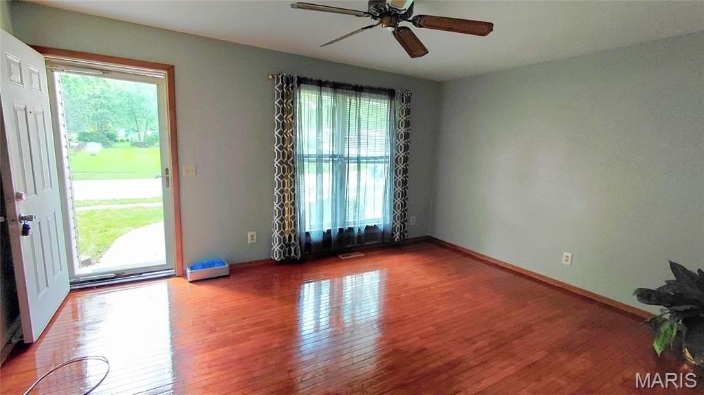 1529 Codorniz Ln - Photo 2 of 22