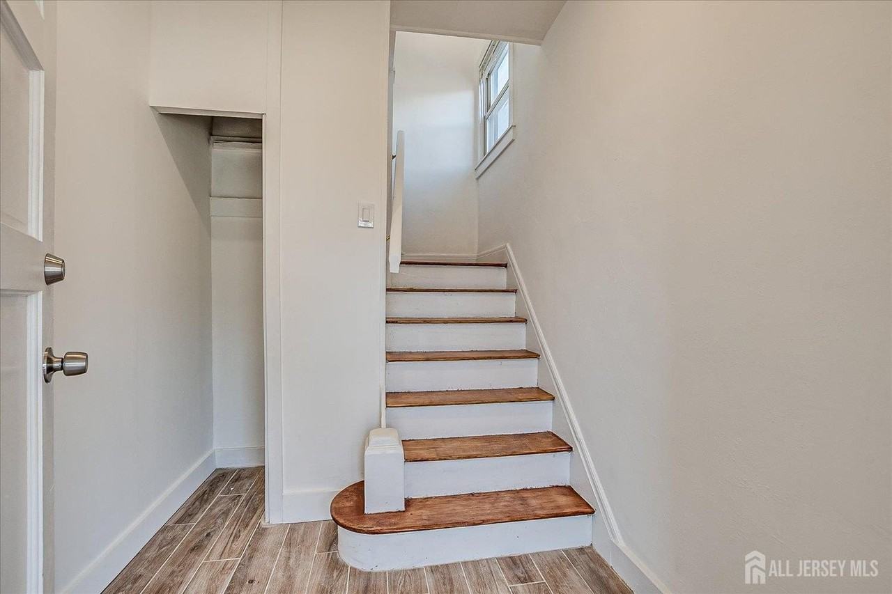 385 Pierson Ave #2 - Photo 4 of 18