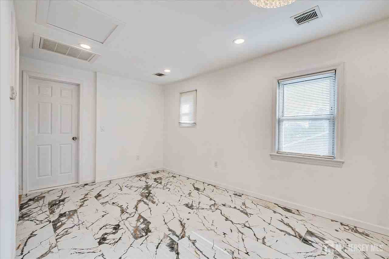 385 Pierson Ave #2 - Photo 7 of 18