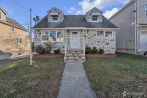 featured image of 18 John St