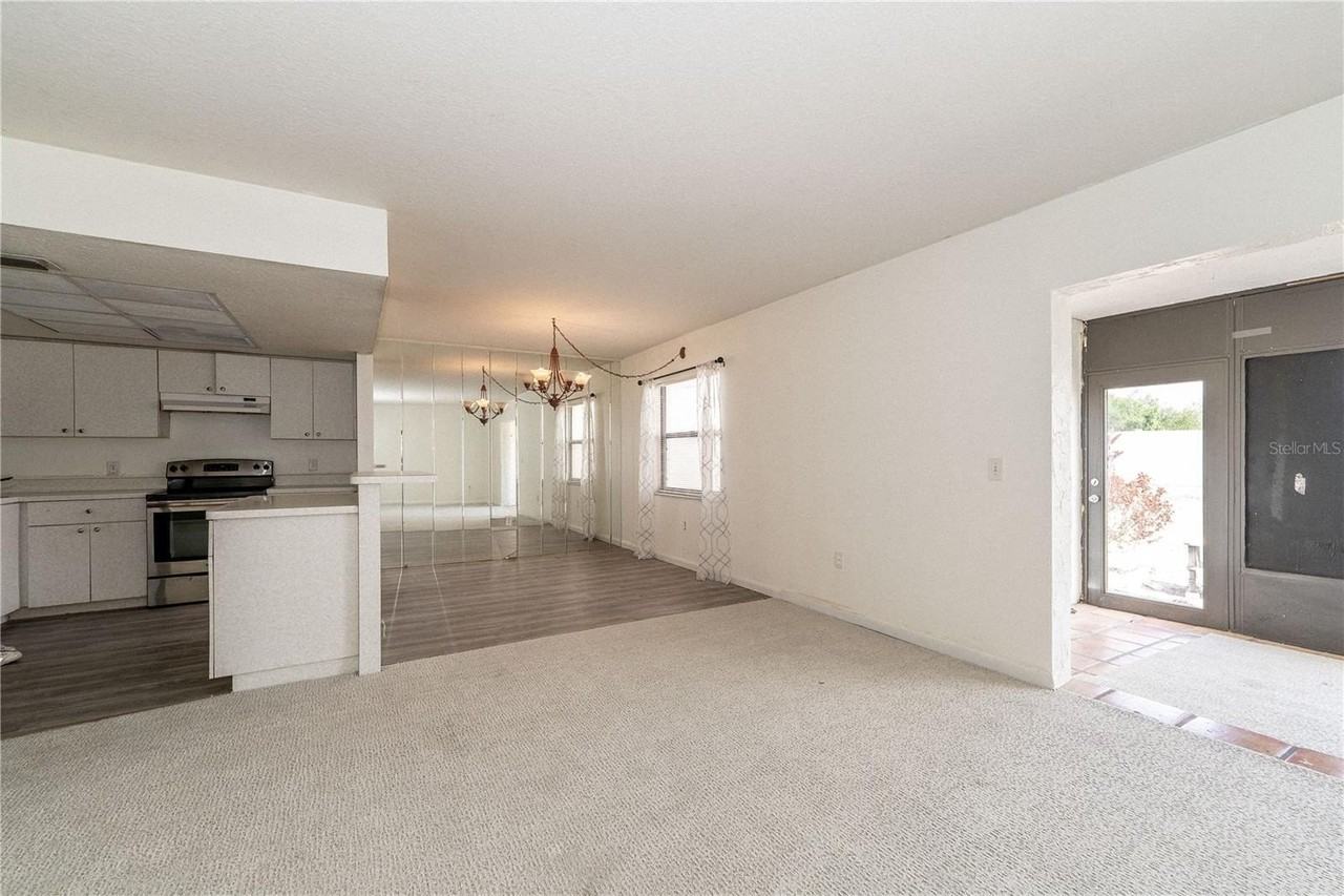 2433 Twin Dr #5 - Photo 6 of 19