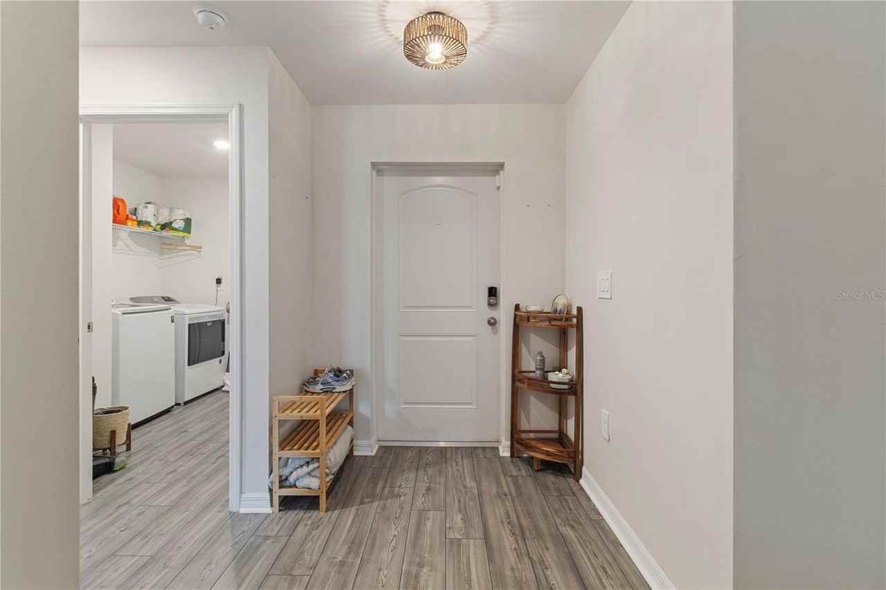3609 Markle Ave - Photo 3 of 46