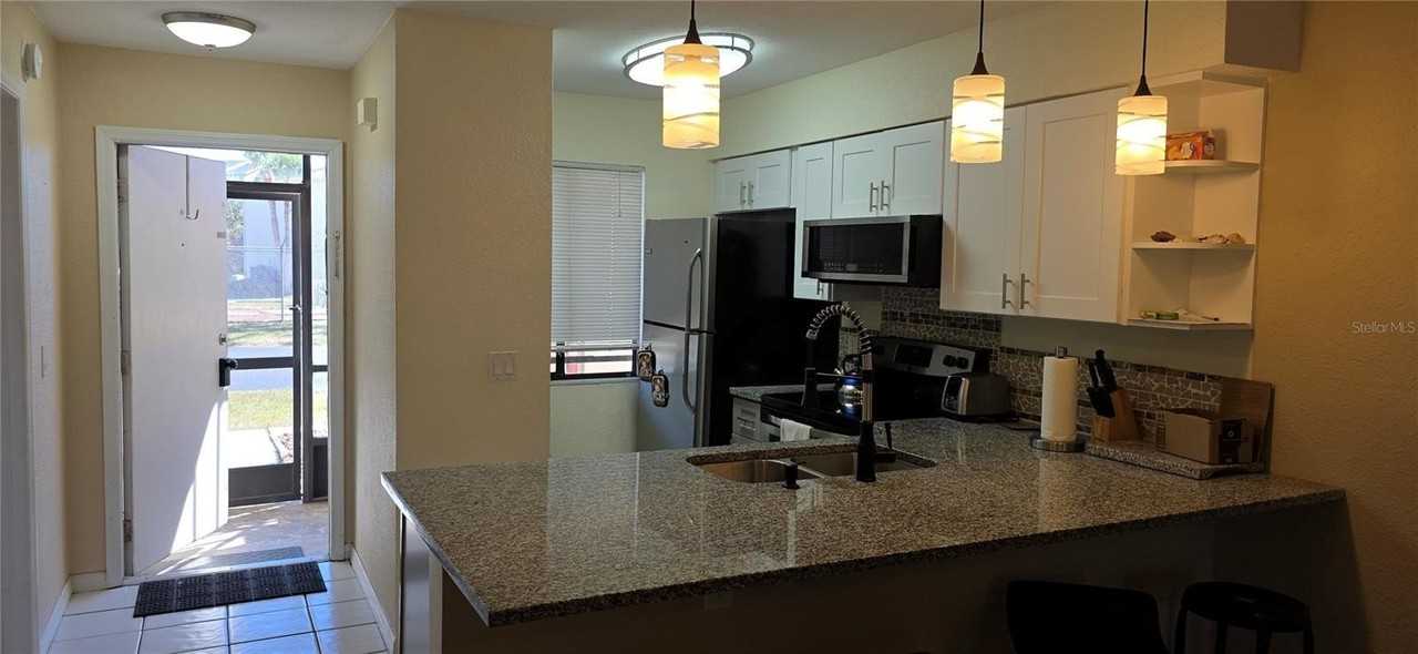 22523 Westchester Blvd #101B - Photo 7 of 26