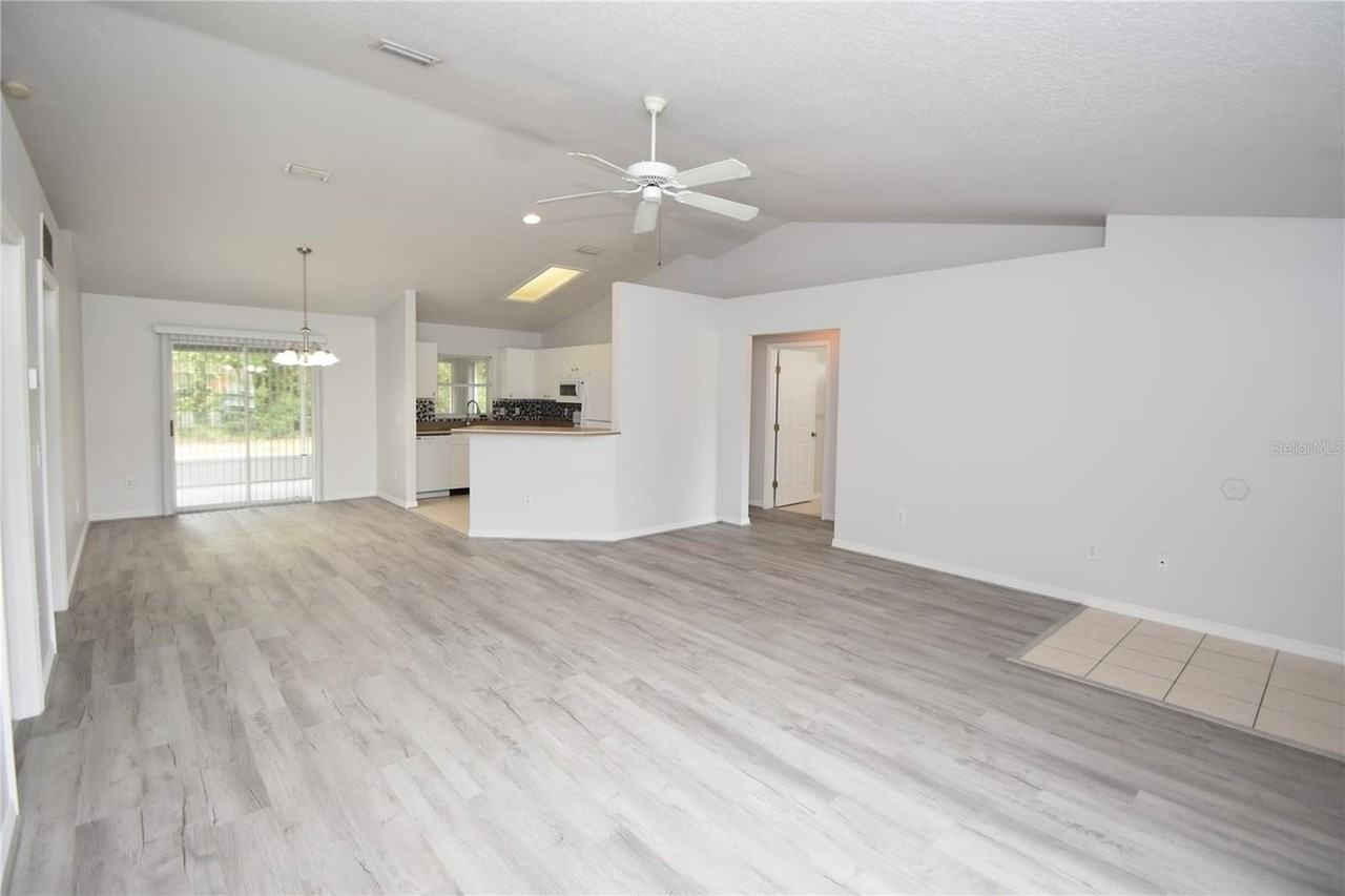 6 Rosedale Pl - Photo 4 of 27