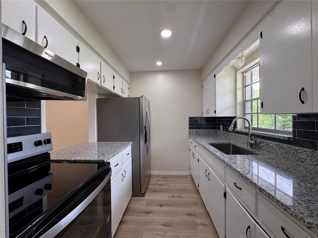 791 Lake Ave #6 - Photo 4 of 18