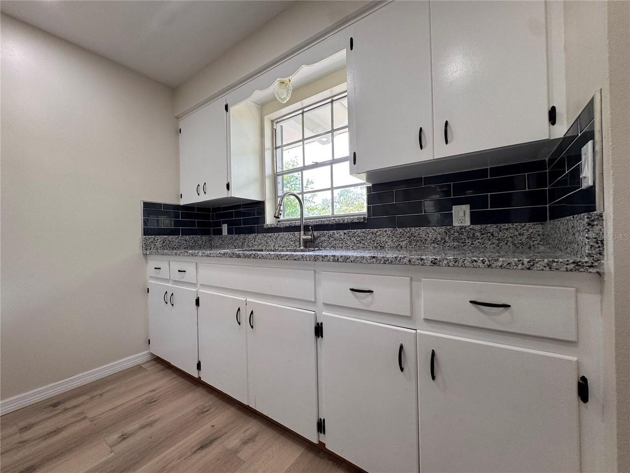 791 Lake Ave #6 - Photo 5 of 18