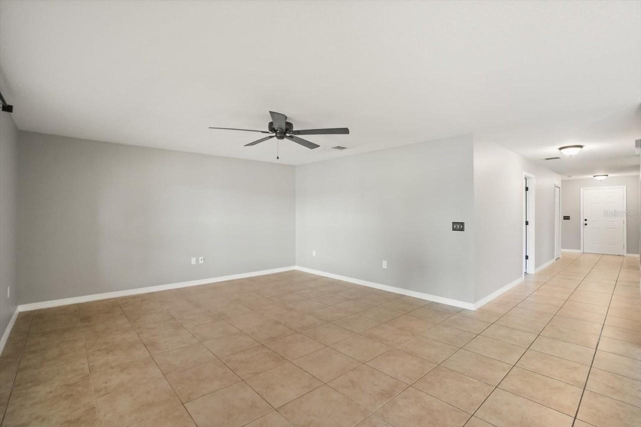 5109 Ballark St - Photo 6 of 36