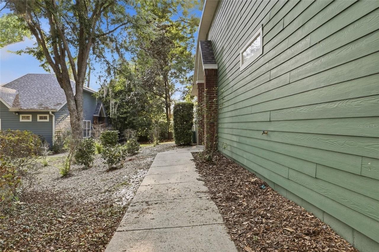 510 Nw 50th Blvd #510 - Photo 4 of 29