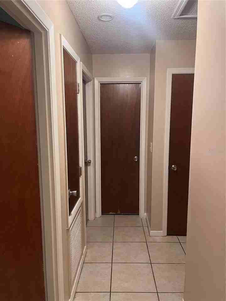 6821 Derrick Dr - Photo 5 of 14