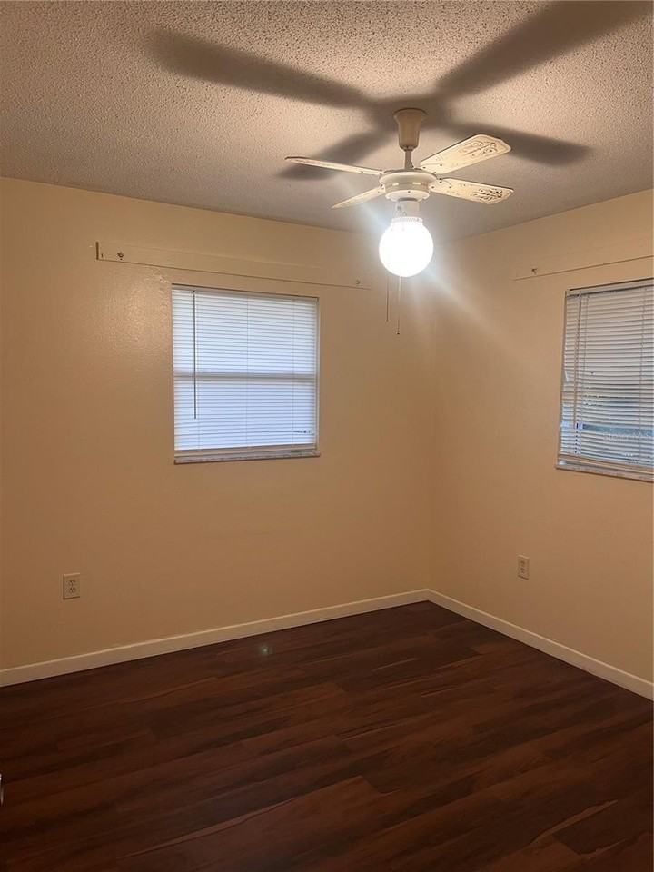 6821 Derrick Dr - Photo 7 of 14