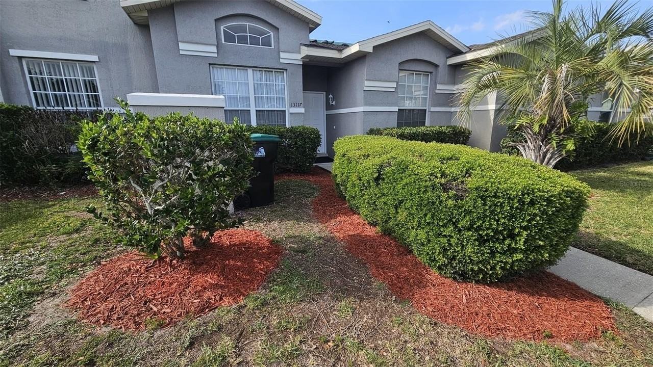 13117 Summerton Dr - Photo 2 of 12
