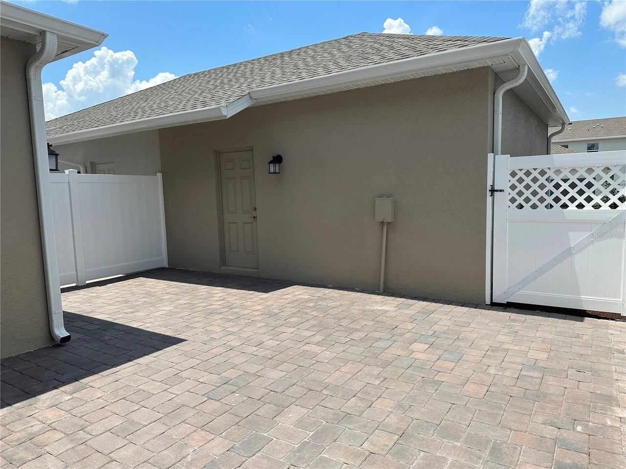 3128 Addison Blvd - Photo 3 of 35