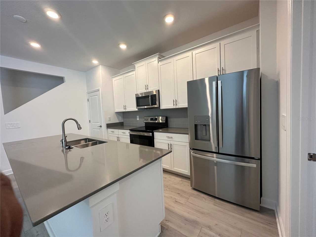 3128 Addison Blvd - Photo 7 of 35