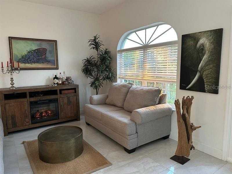2271 Stone Cross Cir - Photo 4 of 50