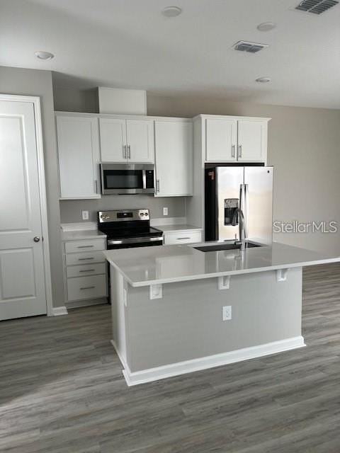 1465 Axel Graeson Ave - Photo 3 of 13