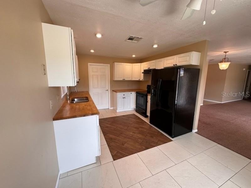 350 Buttonwood Dr - Photo 4 of 25