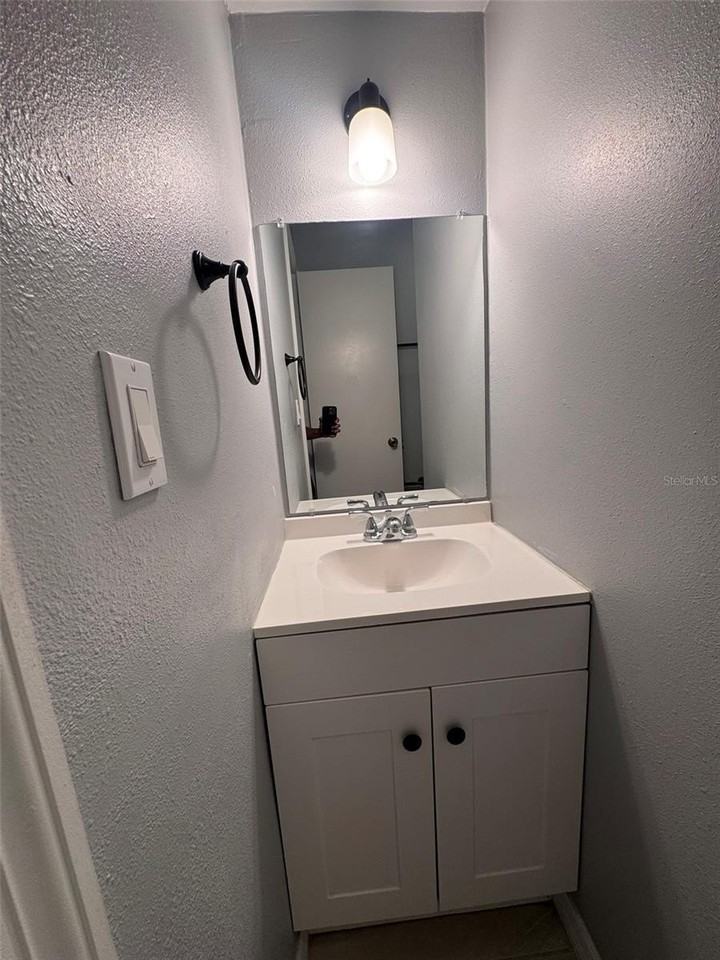 188 Fiesta Dr #1 - Photo 5 of 12