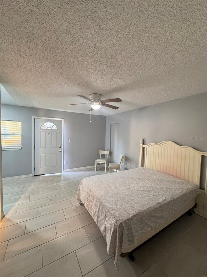188 Fiesta Dr #1 - Photo 6 of 12