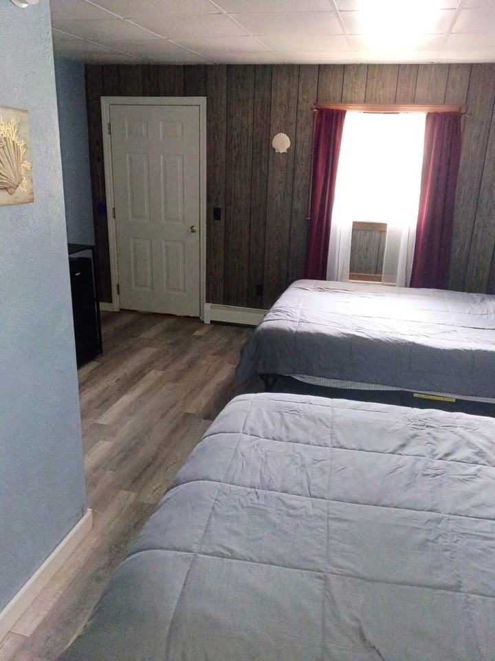 429 Somerset Avenue - Photo 5 of 13
