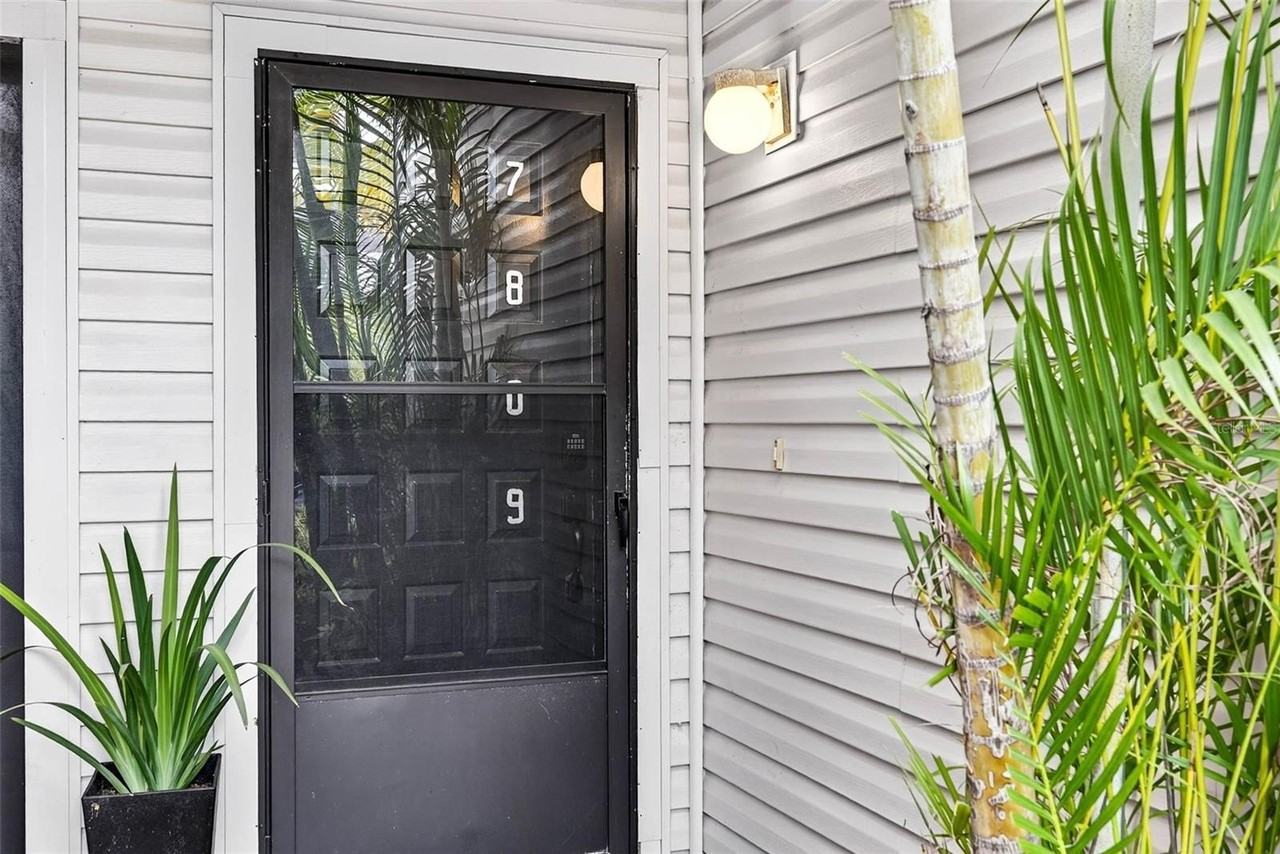 7809 Niagara Ave #2105 - Photo 3 of 40